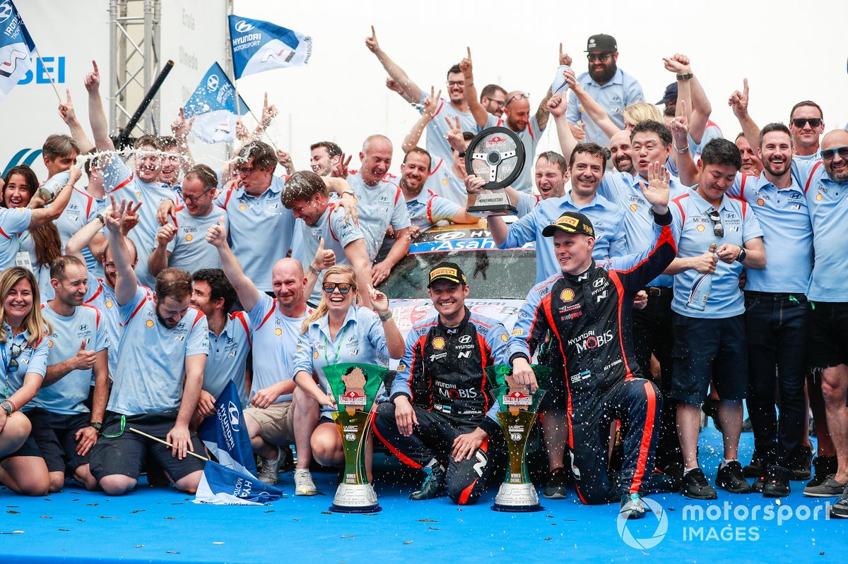 Ott Tänak, Martin Järveoja, Hyundai World Rally Team Hyundai i20 N Rally1 with the team 